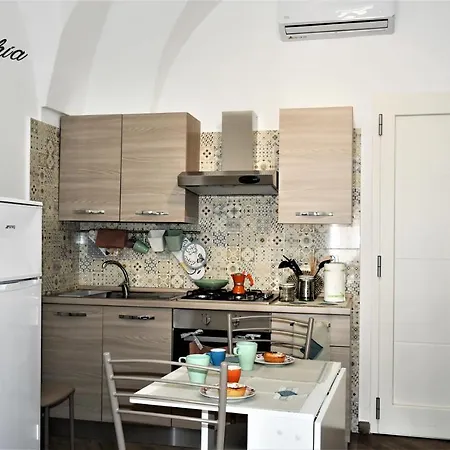 Na Chicca E Na Nicchia サン・パンクラーツィオ・サレンティーノ